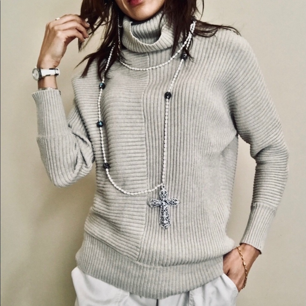 Brand New super soft knit top